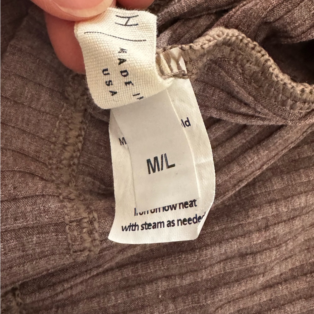 Hackwith Design House Cropped Tee Reversible - image 4